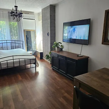 Near Sea, Apartment