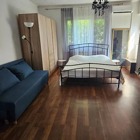 Apartment Near Sea, Pula