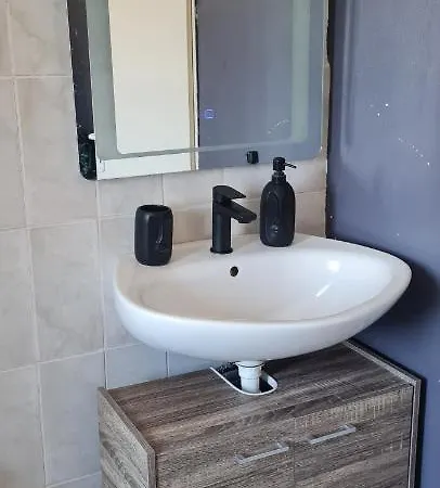 Апартаменты Near Sea, Пула